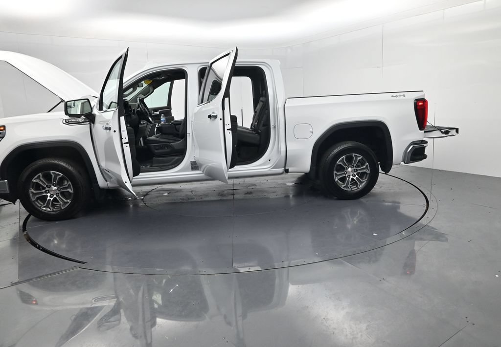 Used 2024 GMC Sierra 1500 SLT AWD/4WD image 59