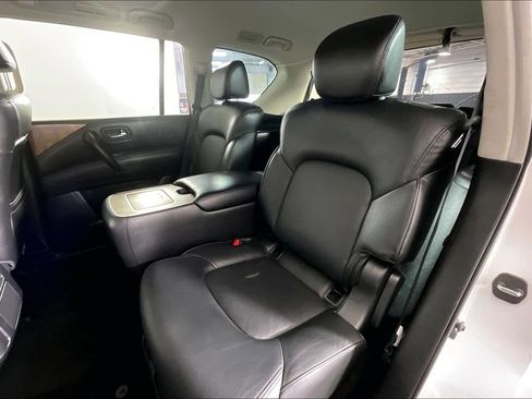 Used 2023 Nissan Armada SL w/ Captain's Chairs Package AWD/4WD image 34