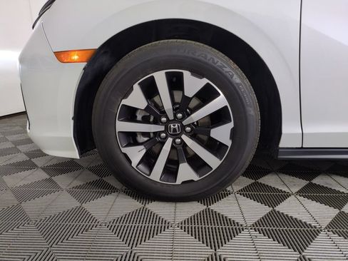 Certified 2025 Honda Odyssey EX-L image 30