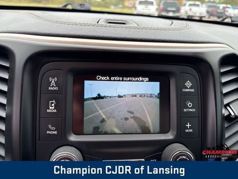 Used 2018 Jeep Cherokee Latitude image 28