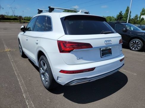 Used 2024 Audi Q5 2.0T Premium Plus w/ Premium Plus Package AWD/4WD image 3
