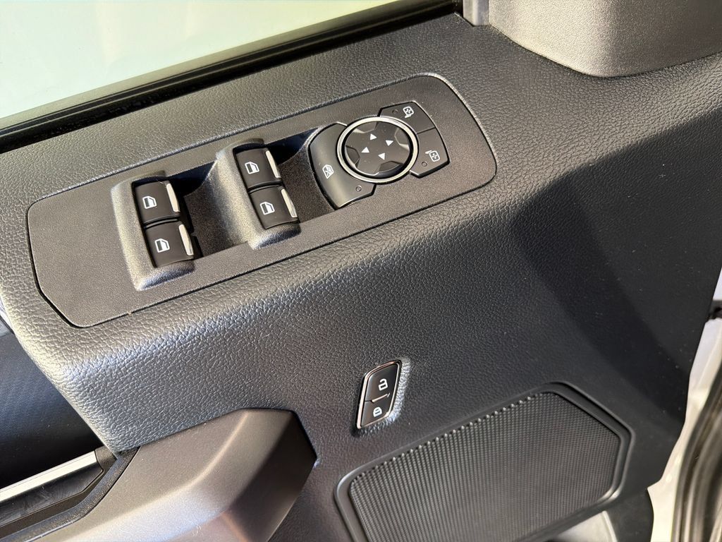 Used 2020 Ford F150 XLT w/ Equipment Group 302A Luxury AWD/4WD image 17