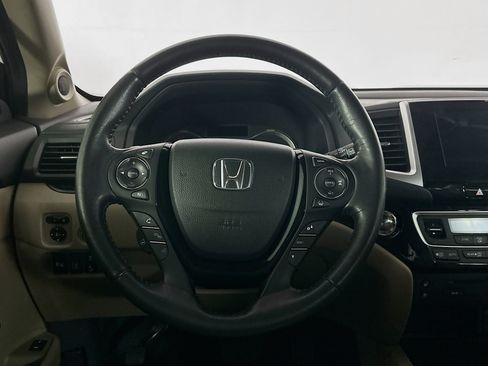 Used 2017 Honda Pilot Elite image 17