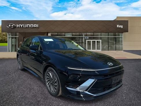 New 2025 Hyundai Sonata SEL image 2