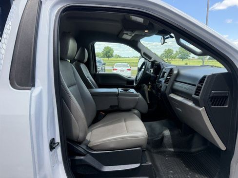 Used 2021 Ford F550 2WD Regular Cab Super Duty image 10