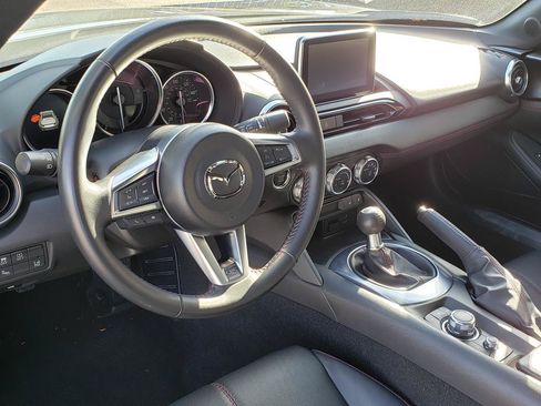 Used 2017 MAZDA MX-5 Miata RF Grand Touring RWD image 10