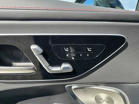 Used 2025 Mercedes-Benz CLE 53 AMG 4MATIC Cabriolet image 21