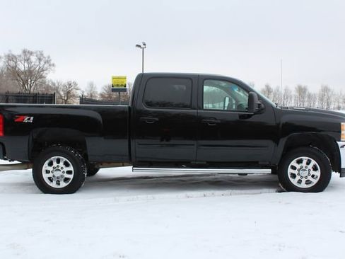 Used 2011 Chevrolet Silverado 2500 LTZ w/ LTZ Plus Package image 8