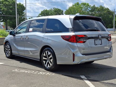 Used 2025 Honda Odyssey EX-L image 4