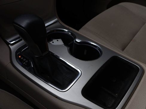 Used 2016 Jeep Grand Cherokee Laredo RWD image 13