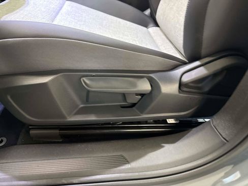 New 2025 Volkswagen ID.4 Pro image 20