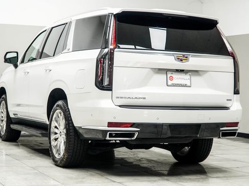 Used 2023 Cadillac Escalade Premium Luxury image 10