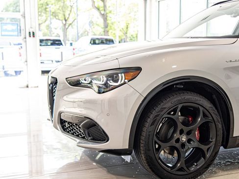 New 2026 Alfa Romeo Stelvio Sprint AWD/4WD image 4