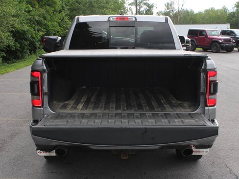 Used 2022 RAM 1500 Laramie AWD/4WD image 7