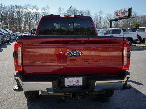 New 2026 Ford F250 XLT w/ XLT Premium Package AWD/4WD image 8