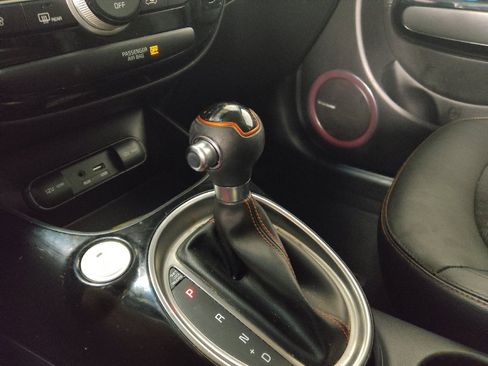 Used 2018 Kia Soul ! w/ Tech Package FWD image 26
