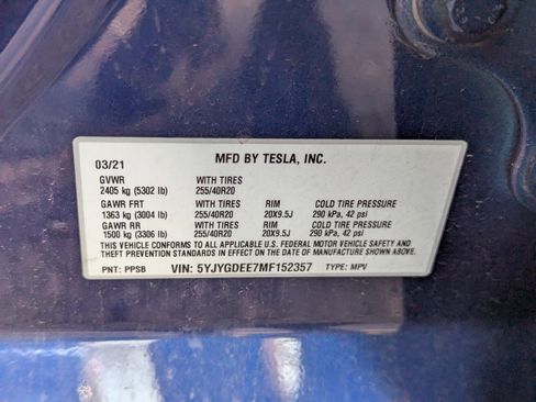 Used 2021 Tesla Model Y Long Range image 11