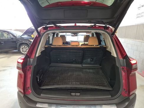 Used 2022 Nissan Rogue Platinum w/ Head-Up Display Package AWD/4WD image 23