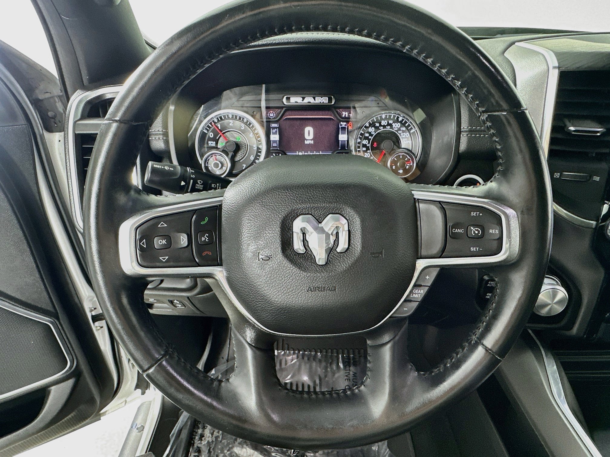 Used 2023 RAM 1500 Laramie AWD/4WD image 11