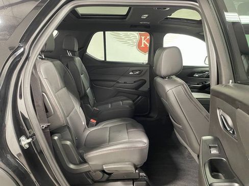 Used 2023 Chevrolet Traverse RS AWD/4WD image 22