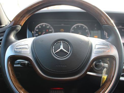 Used 2015 Mercedes-Benz S 550 4MATIC Sedan image 21