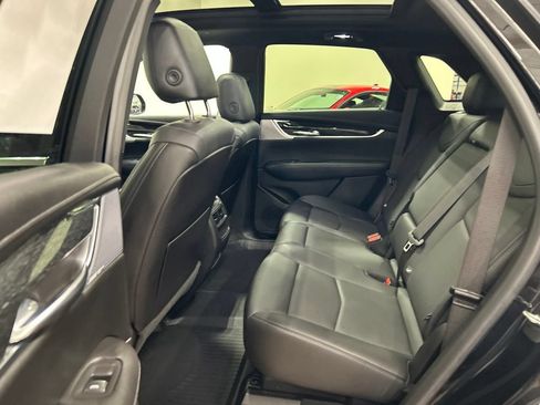 Used 2021 Cadillac XT5 Premium Luxury w/ LPO, Floor Liner Package AWD/4WD image 26