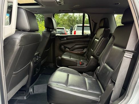Used 2018 GMC Yukon SLT w/ Premium Edition AWD/4WD image 16