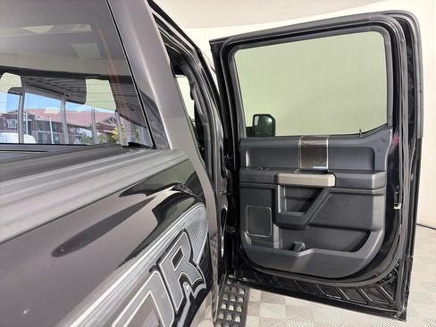 Used 2019 Ford F150 Raptor w/ Equipment Group 802A Luxury AWD/4WD image 29