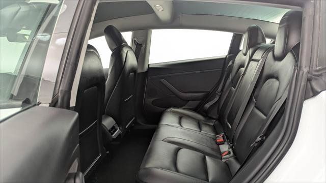 Used 2023 Tesla Model 3 Standard Range RWD image 16