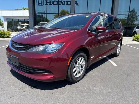 Used 2020 Chrysler Voyager LX w/ Cold Weather Group FWD image 2