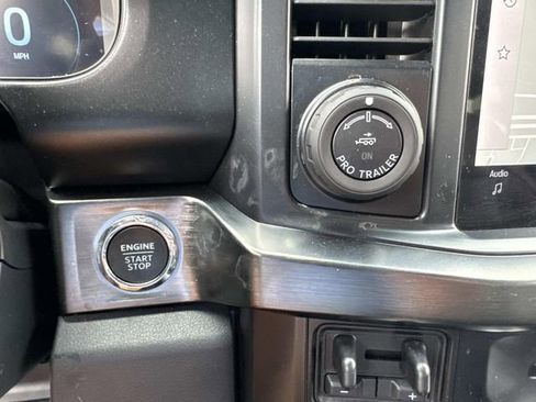 Used 2023 Ford F250 Lariat w/ Lariat Ultimate Package AWD/4WD image 21