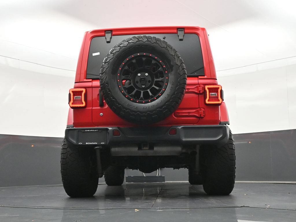 Used 2018 Jeep Wrangler Unlimited Sahara w/ LED Lighting Group AWD/4WD image 26
