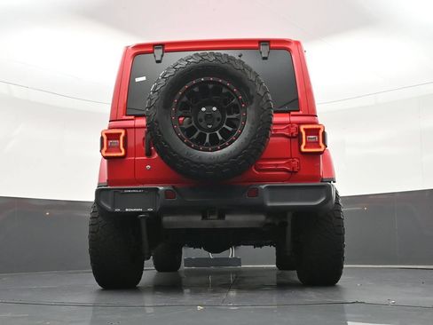 Used 2018 Jeep Wrangler Unlimited Sahara w/ LED Lighting Group AWD/4WD image 26