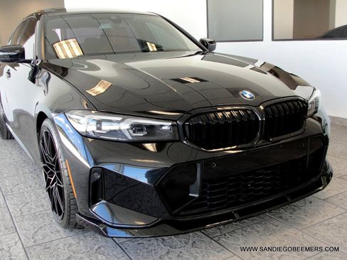Used 2024 BMW 330i Sedan w/ M Sport Package RWD image 18