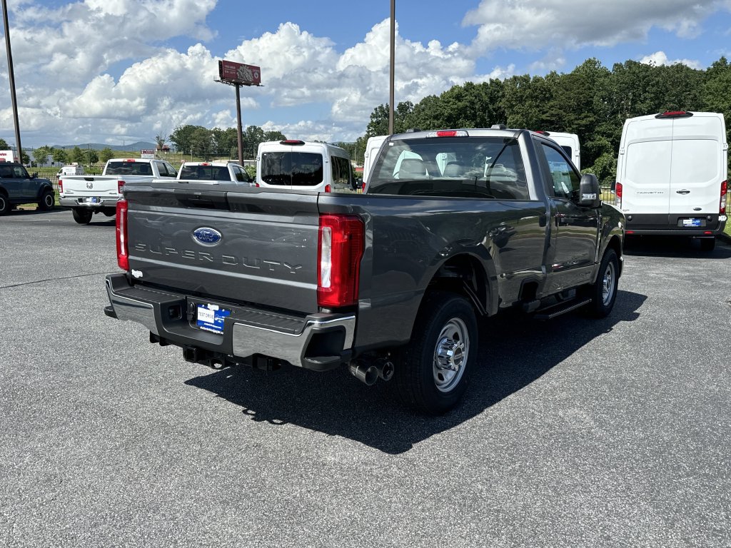 New 2025 Ford F350 XL w/ XL Chrome Package RWD image 7
