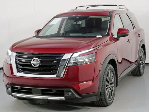 Used 2022 Nissan Pathfinder SL w/ SL Premium Package image 43