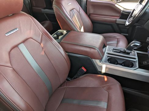 Used 2020 Ford F150 Platinum w/ Technology Package image 11