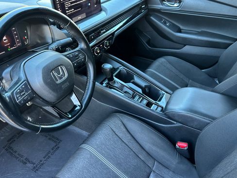 Used 2023 Honda Accord Sport image 10