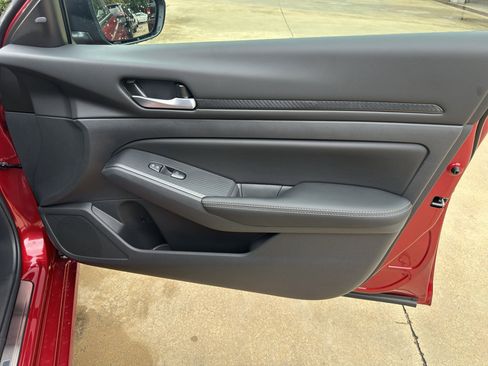 New 2025 Nissan Altima 2.5 SV image 14