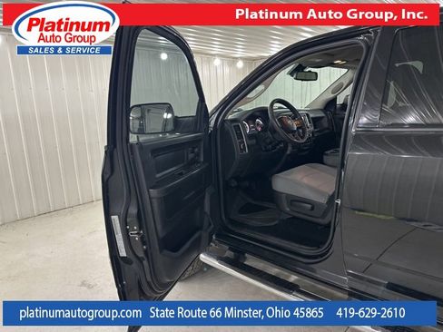 Used 2016 RAM 2500 Tradesman w/ Chrome Appearance Group image 10