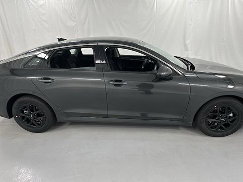 New 2026 Kia K5 LXS image 2