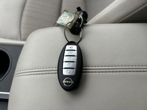 Used 2025 Nissan Altima 2.5 SV image 22