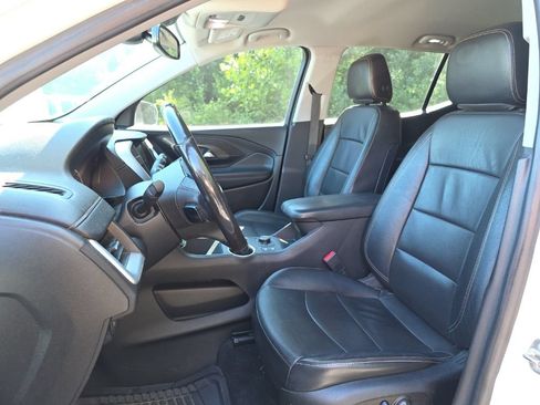 Used 2019 GMC Terrain SLT w/ Preferred Package AWD/4WD image 11
