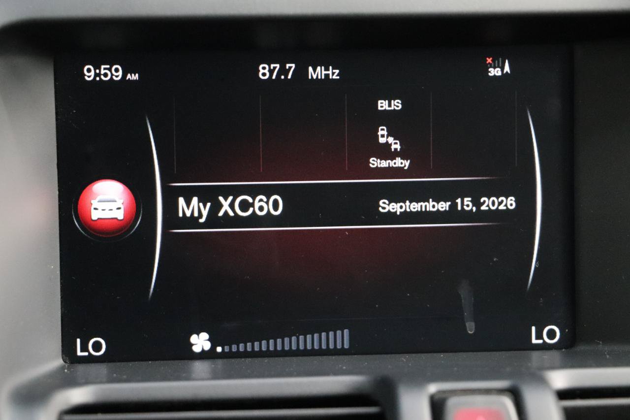 Used 2015 Volvo XC60 T6 AWD/4WD image 16