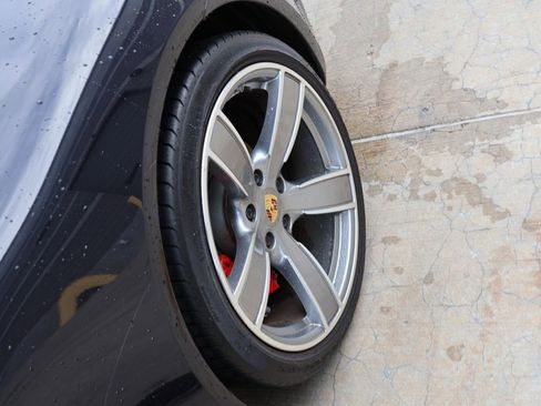 Used 2017 Porsche 911 Carrera 4S image 36