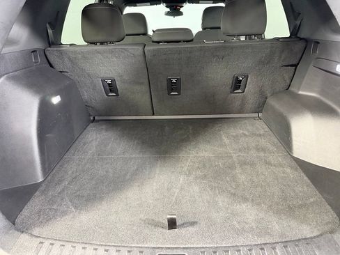 Used 2025 Chevrolet Equinox LT FWD image 18
