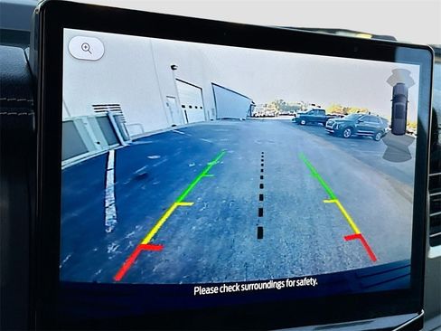 Used 2023 Ford Expedition Limited image 14