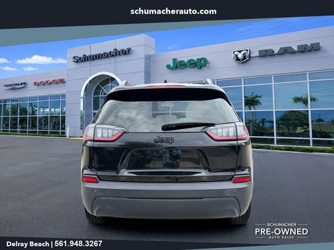 Used 2020 Jeep Cherokee Latitude Plus FWD image 6