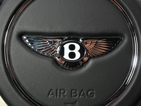 New 2025 Bentley Flying Spur Plug-In Hybrid AWD/4WD image 38