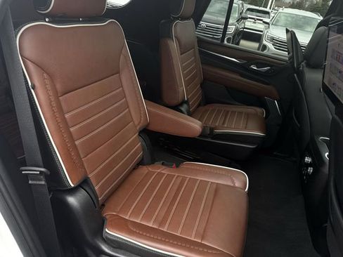 Used 2023 GMC Yukon Denali Ultimate image 28